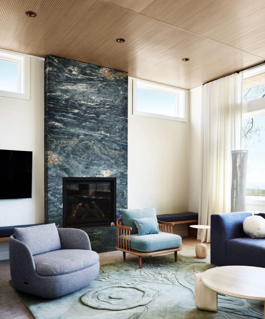 découvrez l'harmonie parfaite entre architecture et bien-être avec notre espace dédié aux maisons en u et au slow living. plongez dans un mode de vie paisible, mêlant design moderne et simplicité, pour une existence plus sereine et équilibrée.